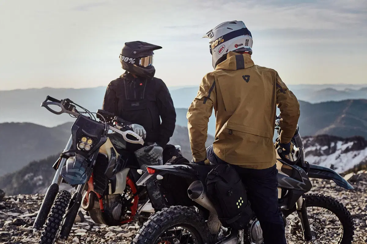 REV'IT! presenta la collezione off-road DIRT Series Collection