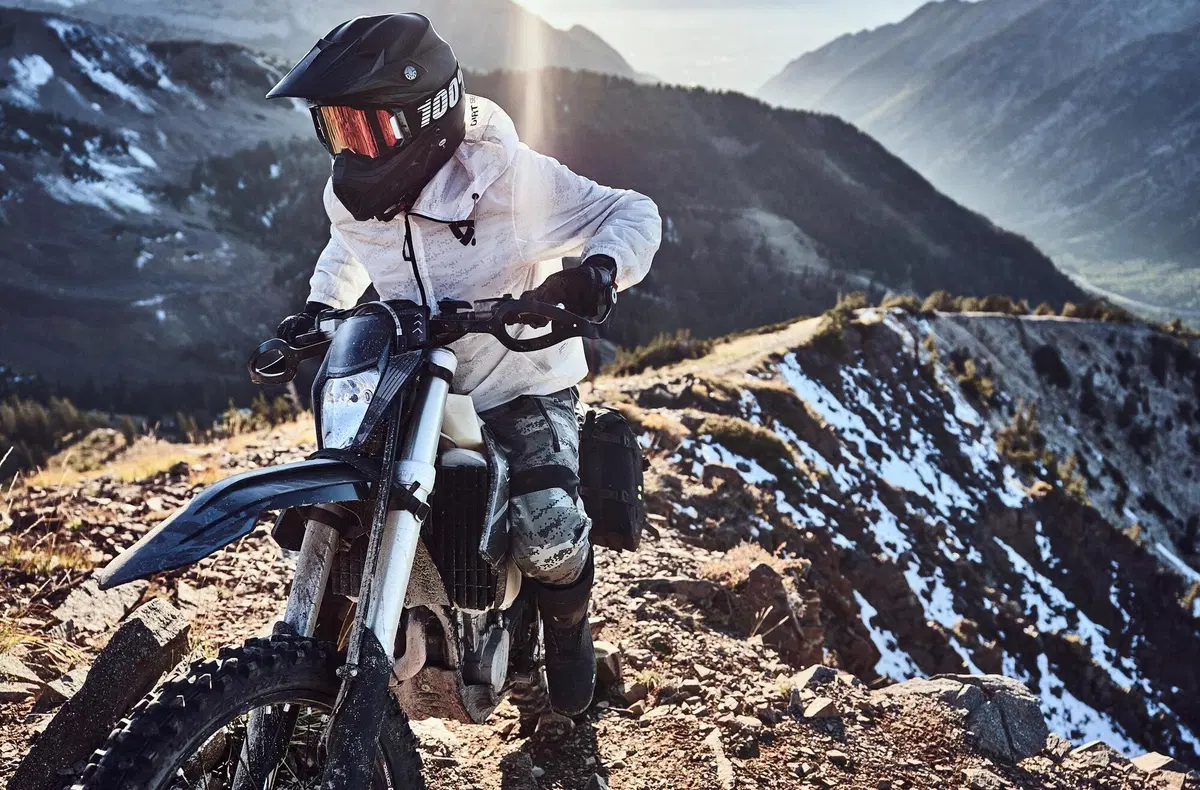 REV'IT! presenta la collezione off-road DIRT Series Collection (7)
