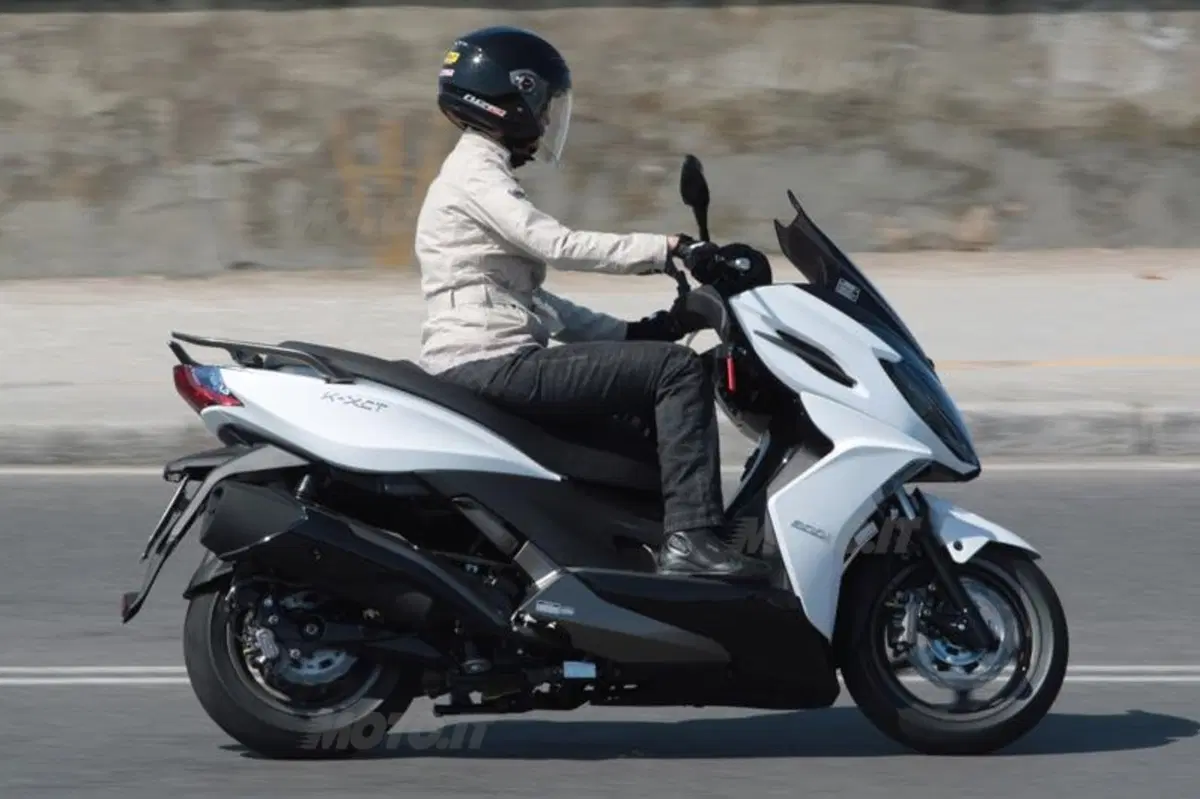 Kymco Xciting 400i e K-XCT 300i  (2)