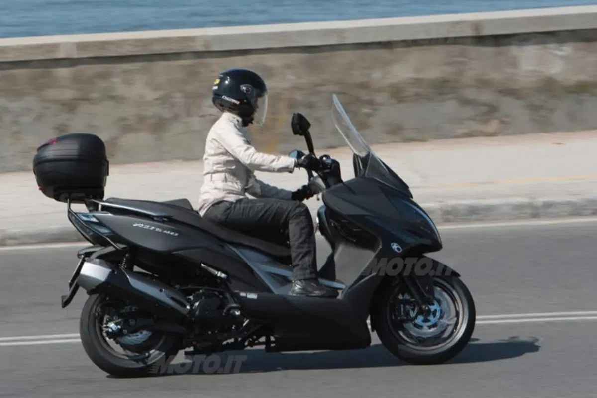 Kymco Xciting 400i e K-XCT 300i  (5)