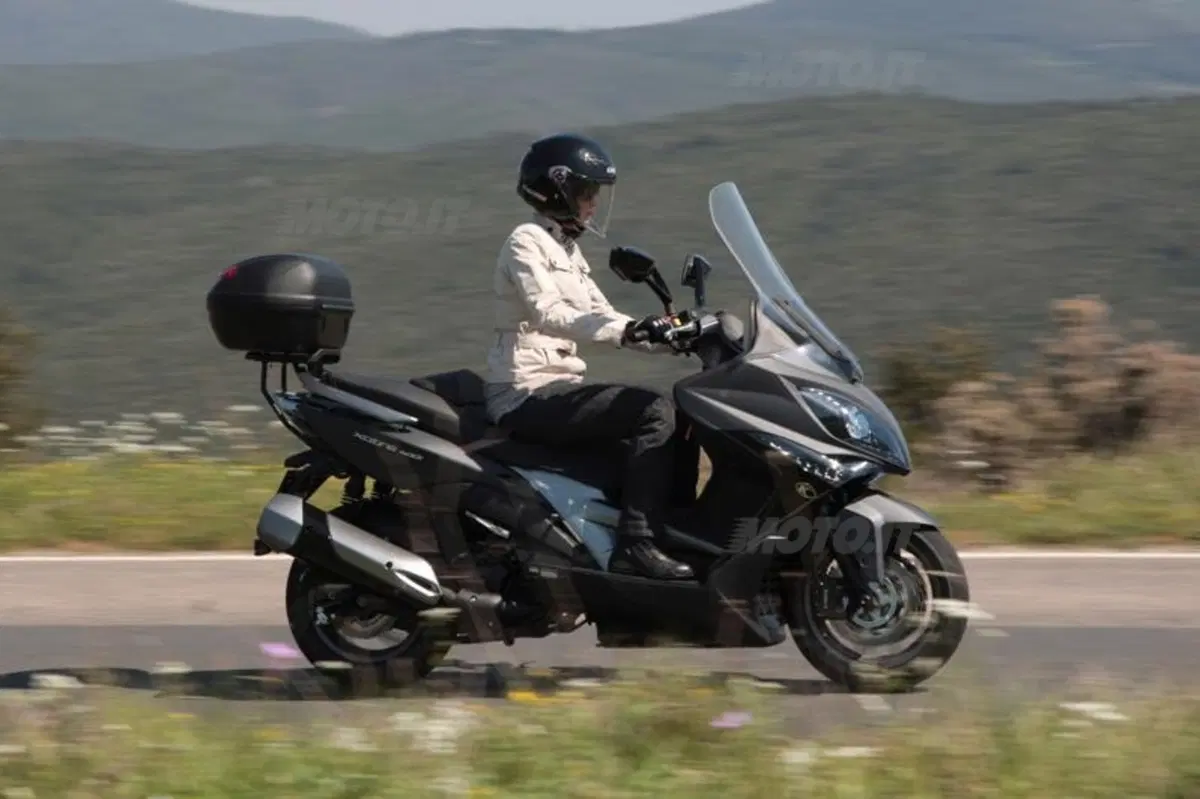 Kymco Xciting 400i e K-XCT 300i  (6)