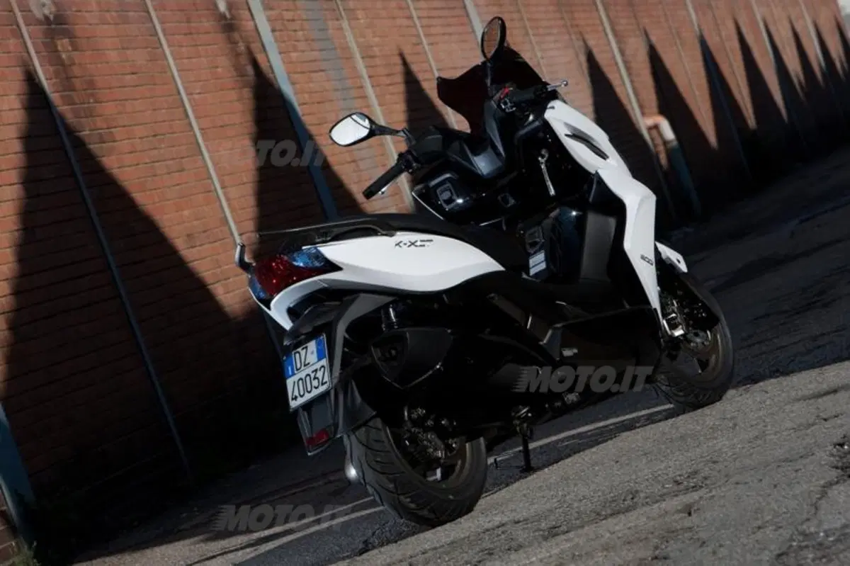 Kymco Xciting 400i e K-XCT 300i  (19)