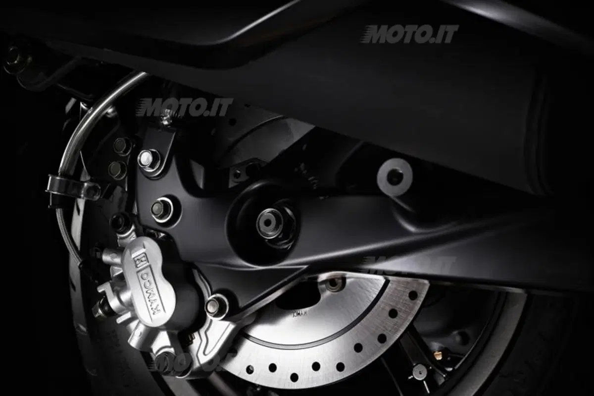 Kymco Xciting 400i e K-XCT 300i  (28)