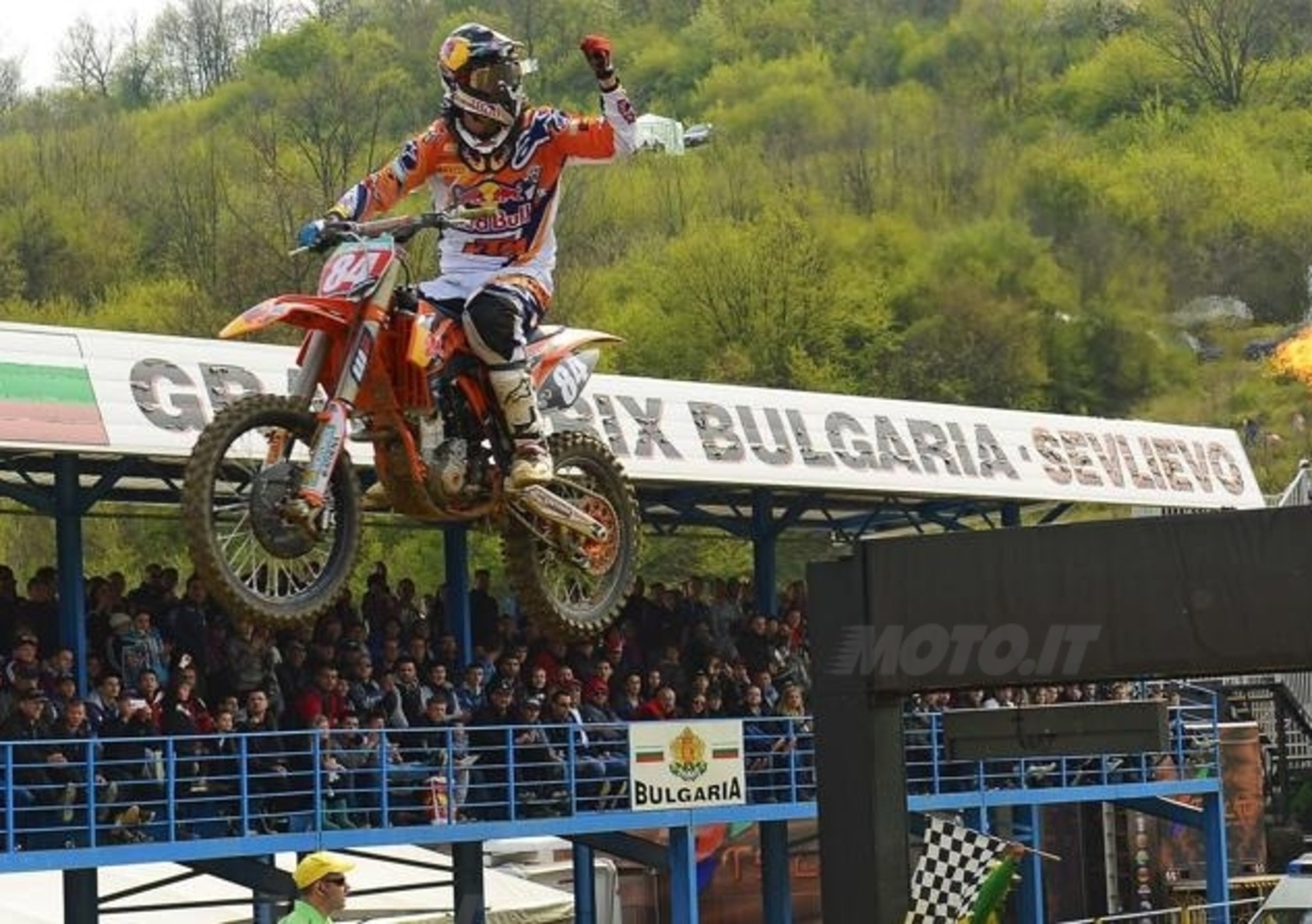 Motocross, GP di Bulgaria. Cairoli vince Gara 2, GP a Paulin. Doppietta di Herlings nella MX2