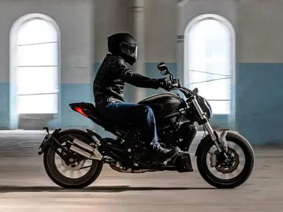 Benelli 502 C (2021 - 25) nuova