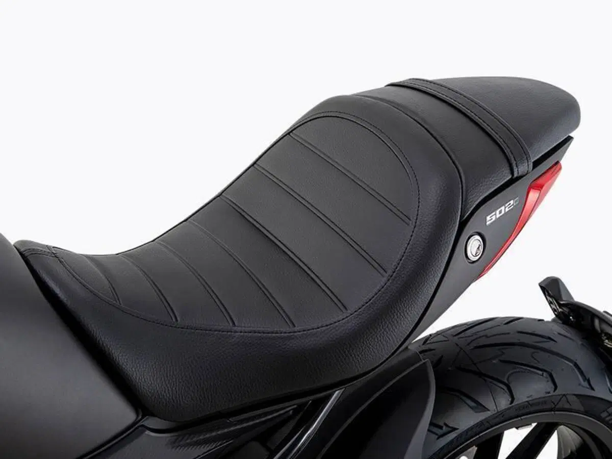 Benelli 502 C (2021 - 25) (8)