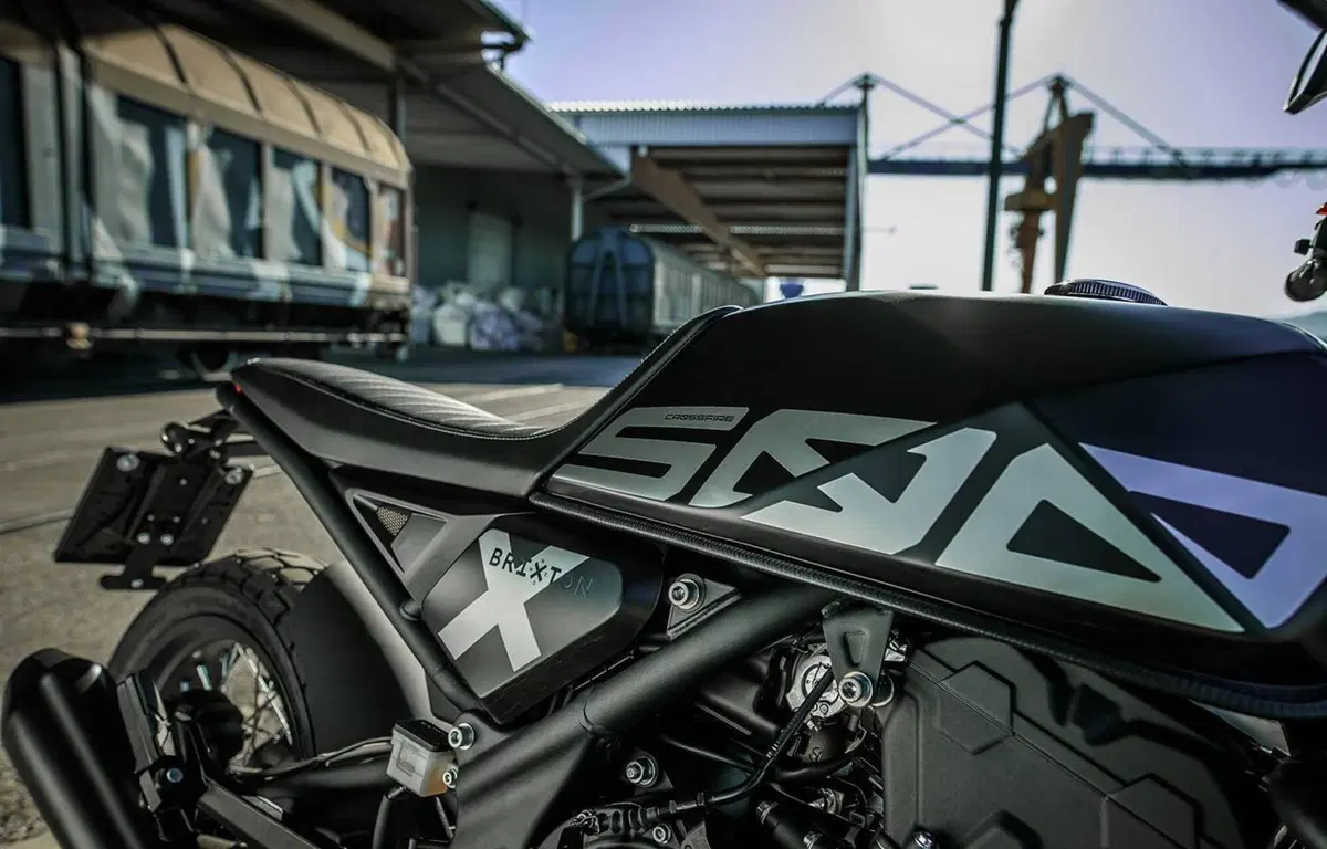 Brixton Motorcycles Crossfire 500 X (2021 - 26) (4)