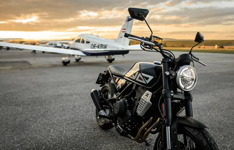Brixton Motorcycles Crossfire 500 X (2021 - 26) (6)