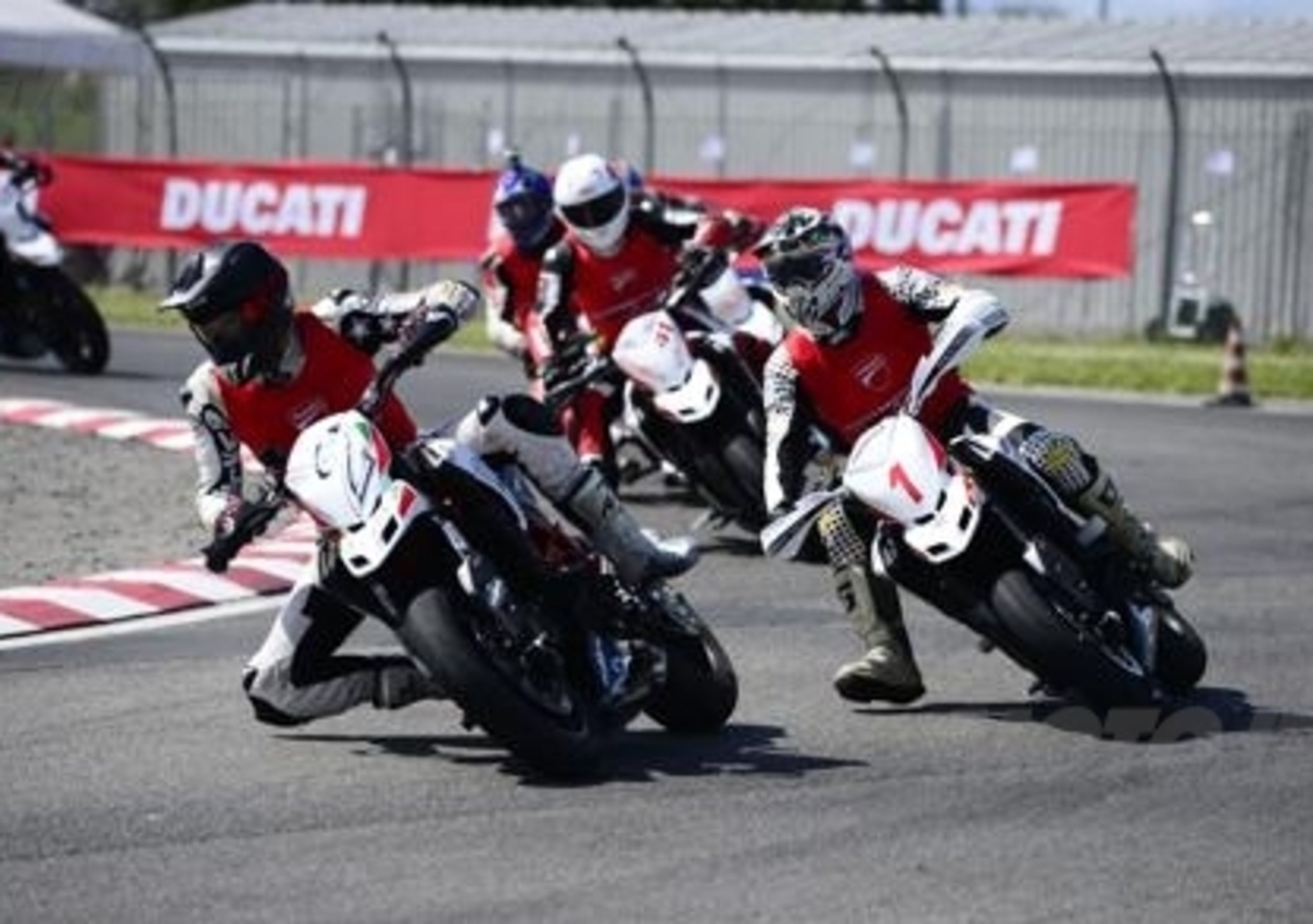 Ducati Hypermotard SP Cup 2013 al via