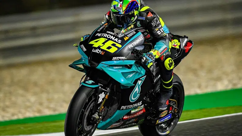 MotoGP, Valentino Rossi: &ldquo;Che bello essere con Morbidelli&rdquo;