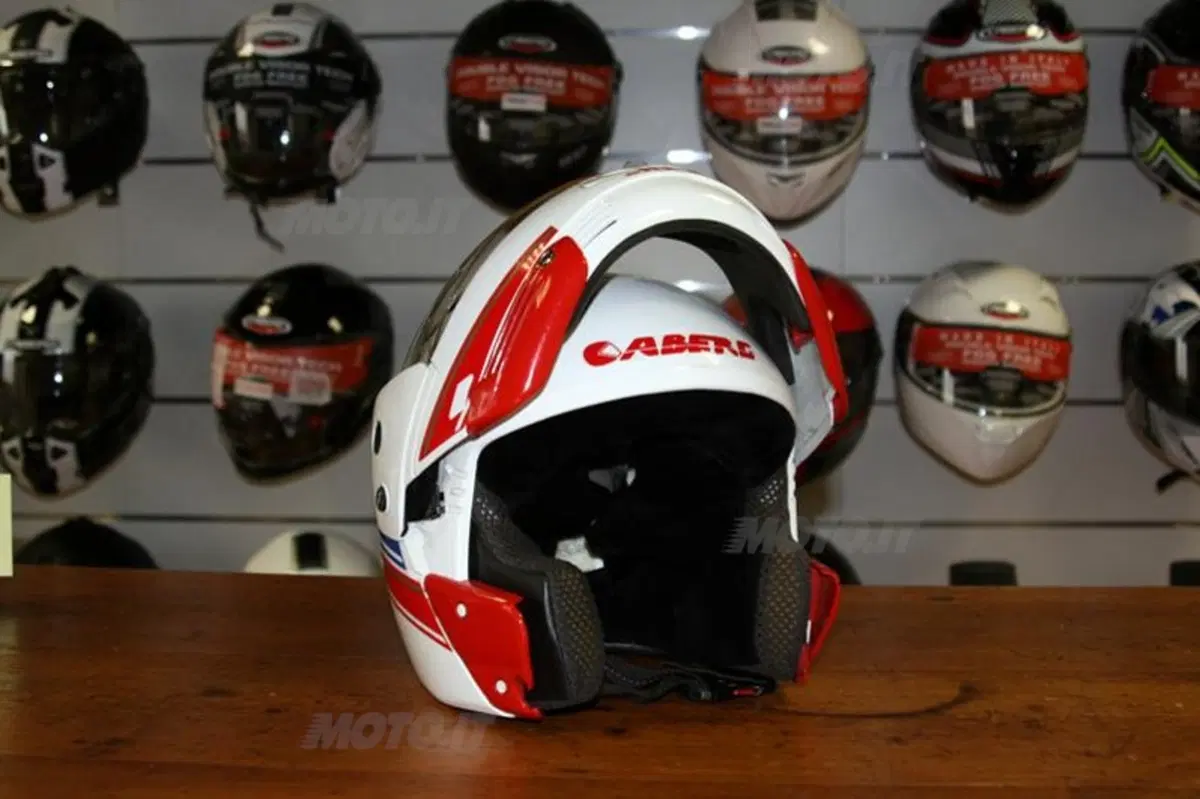 Caberg: innovazione nella sicurezza (12)
