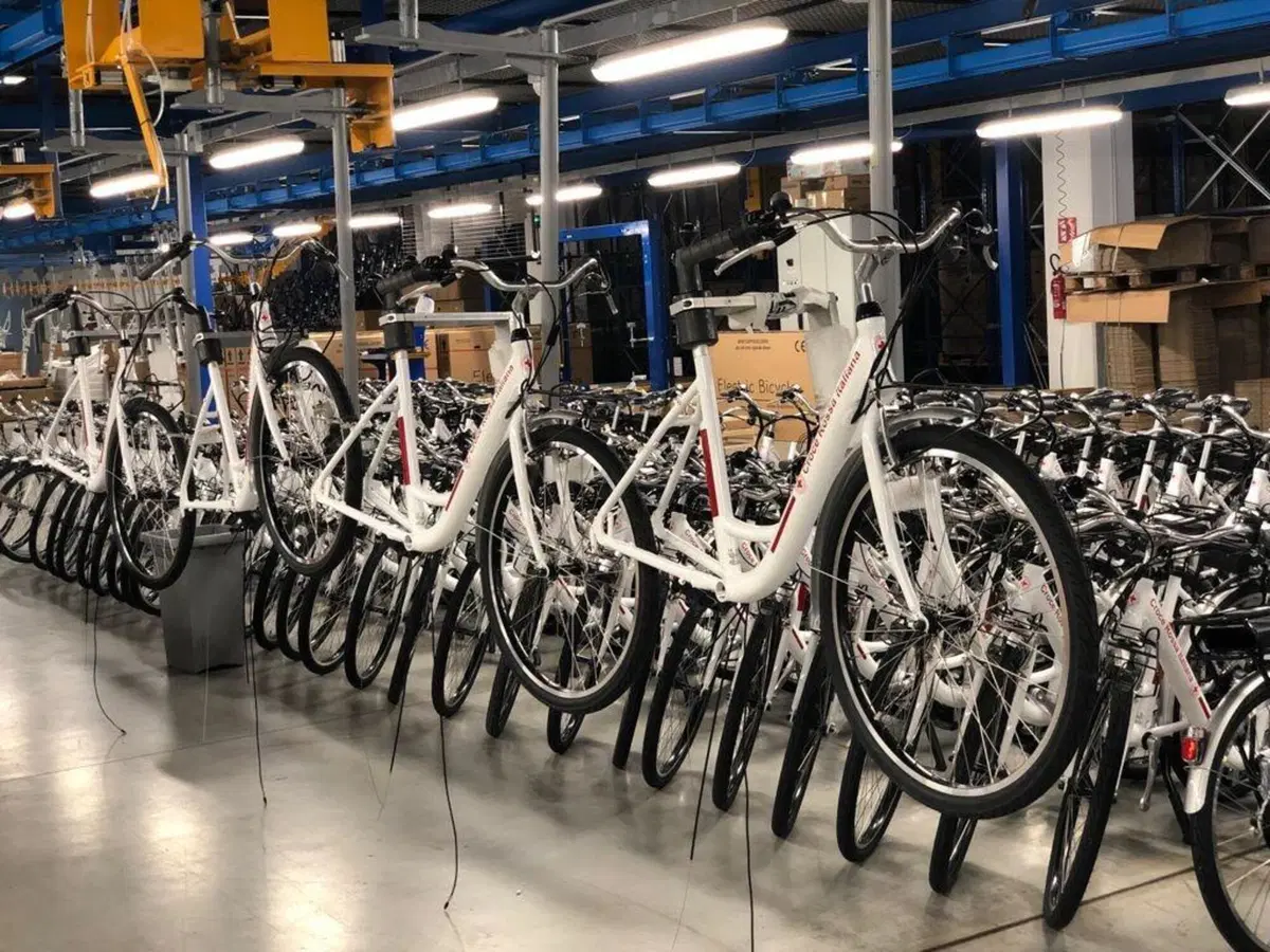 FIVE consegna le prime eBike alla Croce Rossa Italiana (4)