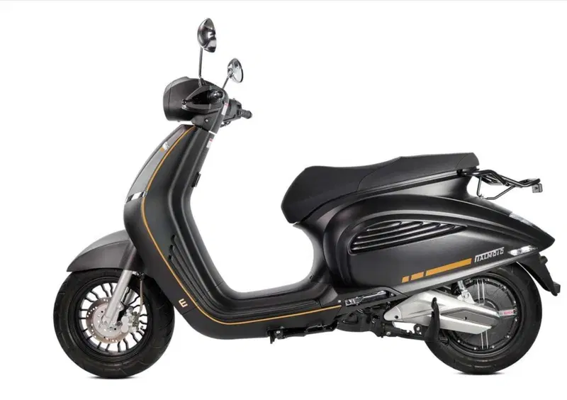 Italmoto Nevia E Nevia E (2021 - 26) (2)
