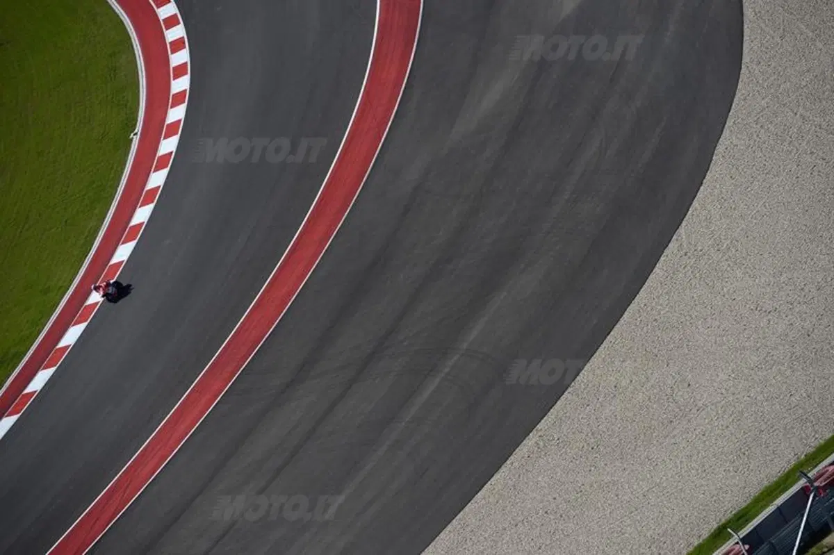 MotoGP. Le foto più spettacolari del GP di Austin (15)