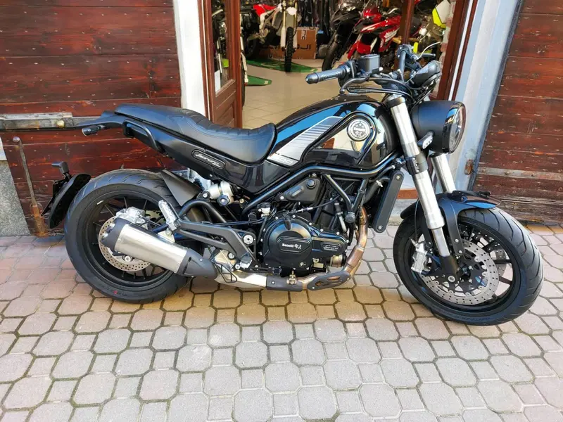 Benelli Leoncino 500 (2021 - 25) (2)