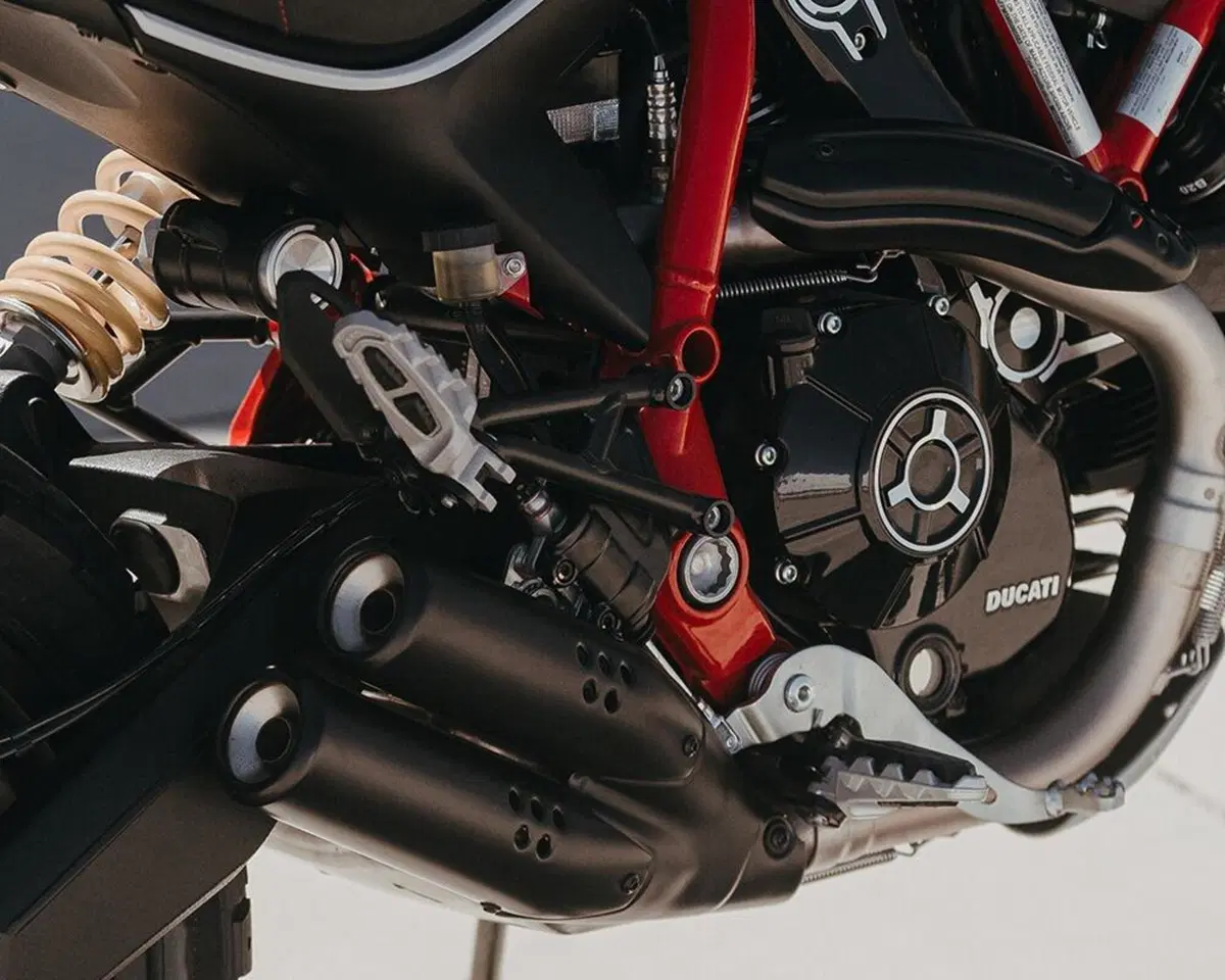 Ducati Scrambler Desert Sled Fasthouse. Nuova Limited Edition
