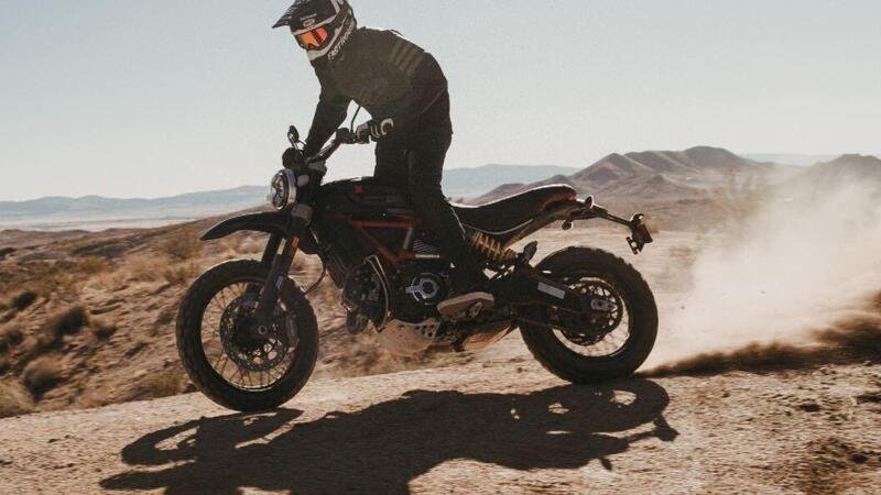 Ducati Scrambler Desert Sled Fasthouse. Nuova Limited Edition