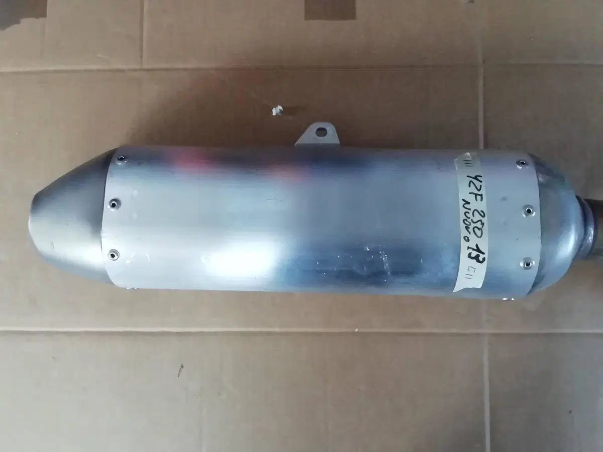 Silenziatore x marmitta YAMAHA YZF 250 2013 nuovo (2)