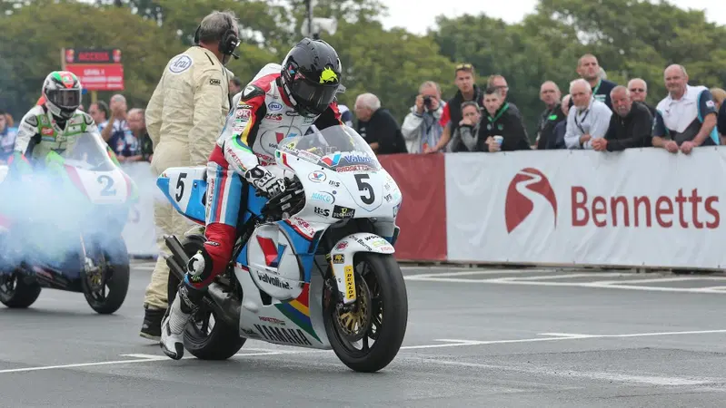 Road Racing: "salta" anche il Classic TT