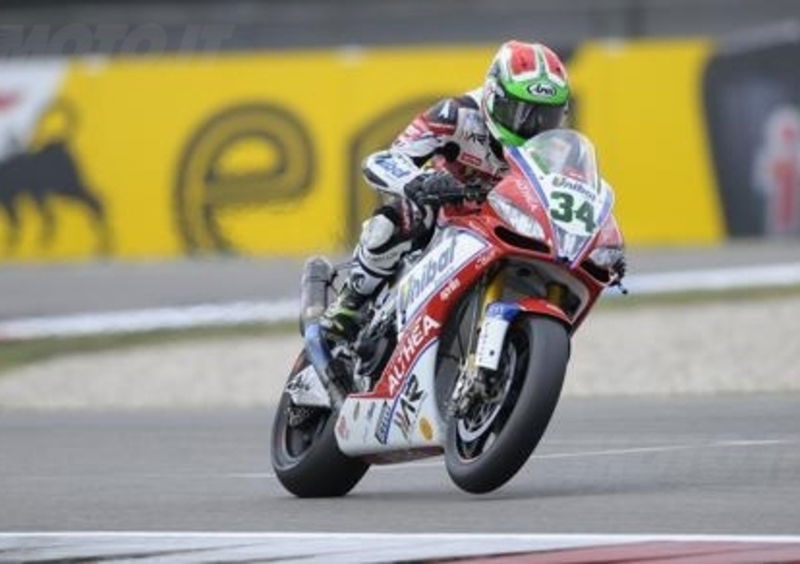 Superbike. Giugliano si aggiudica il secondo turno di qualifiche ad Assen