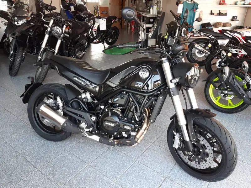 Benelli Leoncino 500 (2021 - 25)