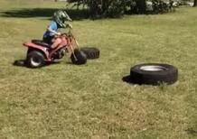 Moto fun: baby stuntman, mini trike e maxi evoluzioni! [VIDEO VIRALE]