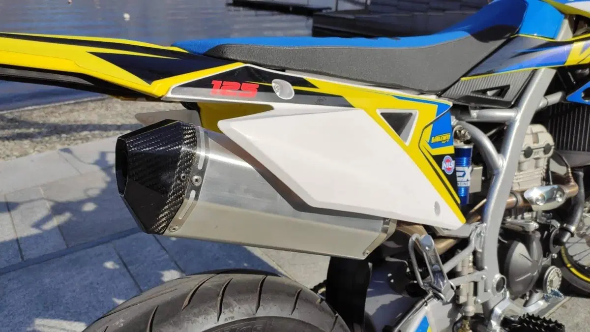 Valenti SM125Z: la supermoto che non teme il due tempi (3)