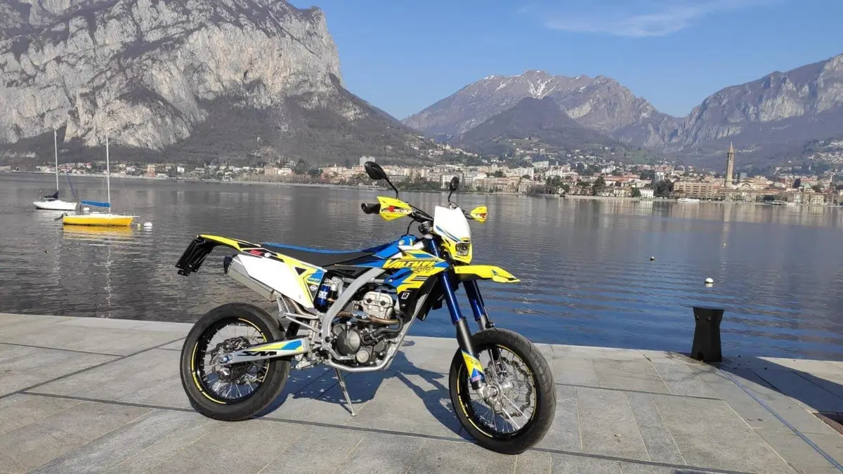 Valenti SM125Z: la supermoto che non teme il due tempi (11)