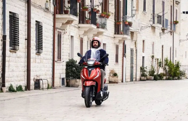 Piaggio Beverly 300 ABS-ASR (2021 - 25) (7)