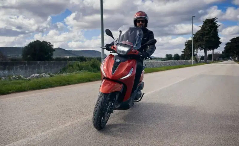 Piaggio Beverly 300 ABS-ASR (2021 - 25) (14)