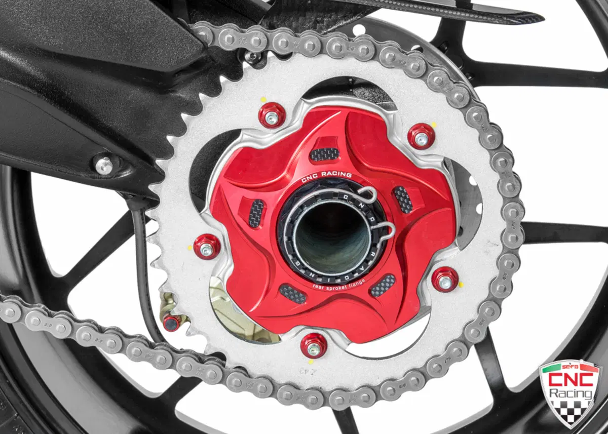 CNC Racing: accessori per la MV Agusta Brutale (3)