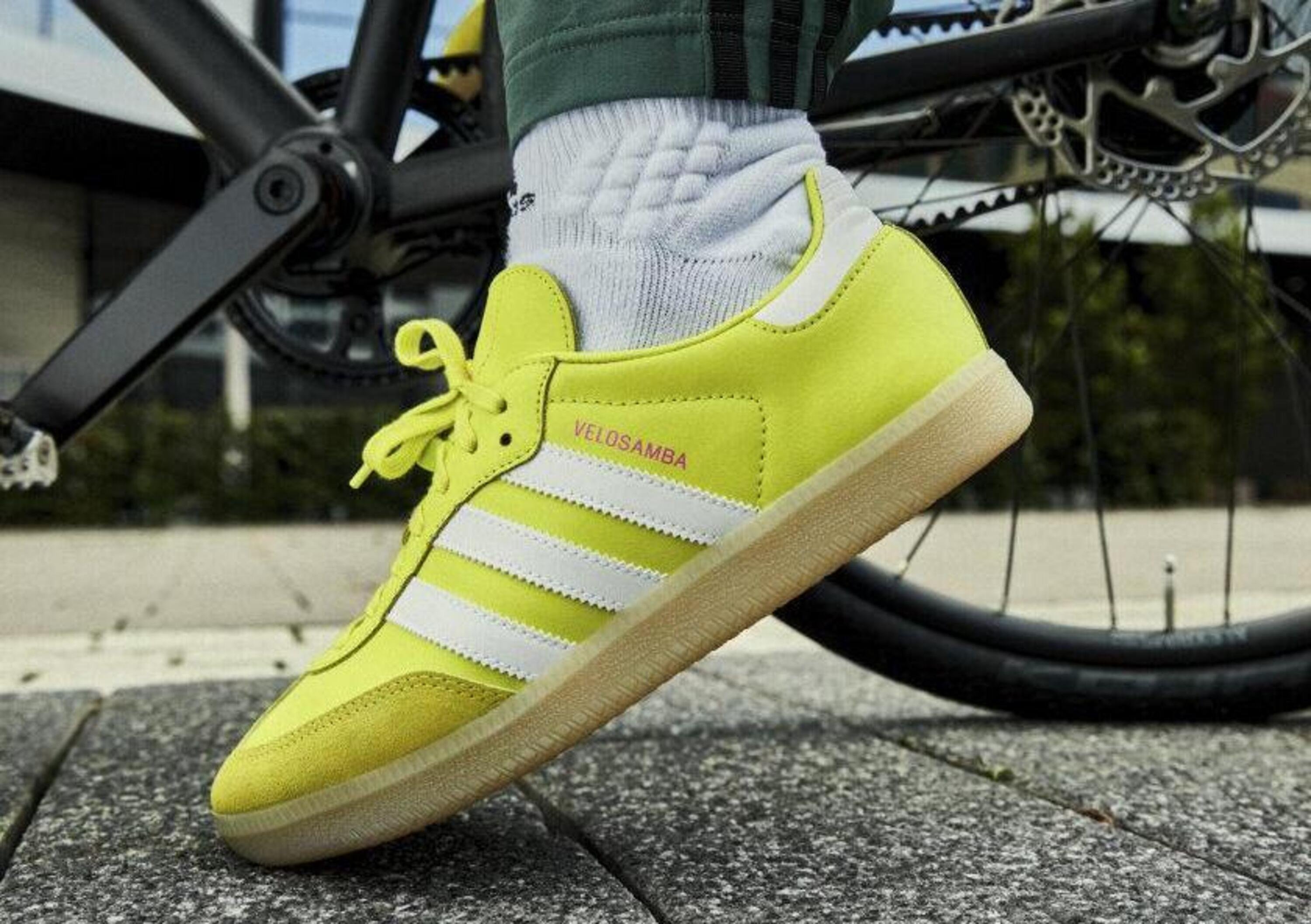 Adidas e bici: l&#039;iconica Samba diventa Velosamba