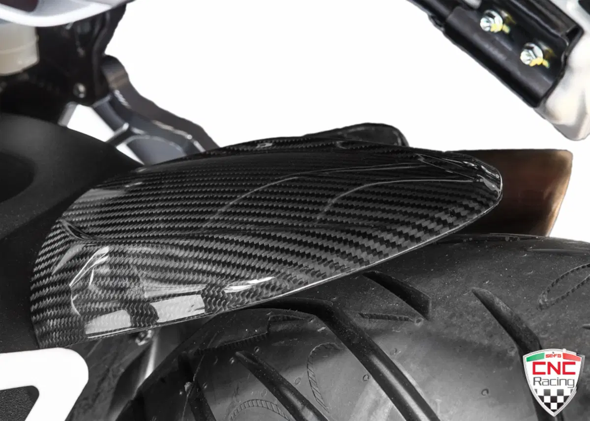 CNC Racing: accessori per la MV Agusta Brutale (7)
