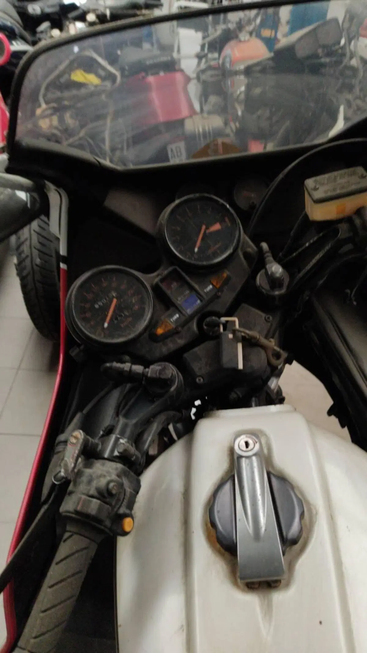 Honda CB 900 F2 D (1983 - 84) (3)