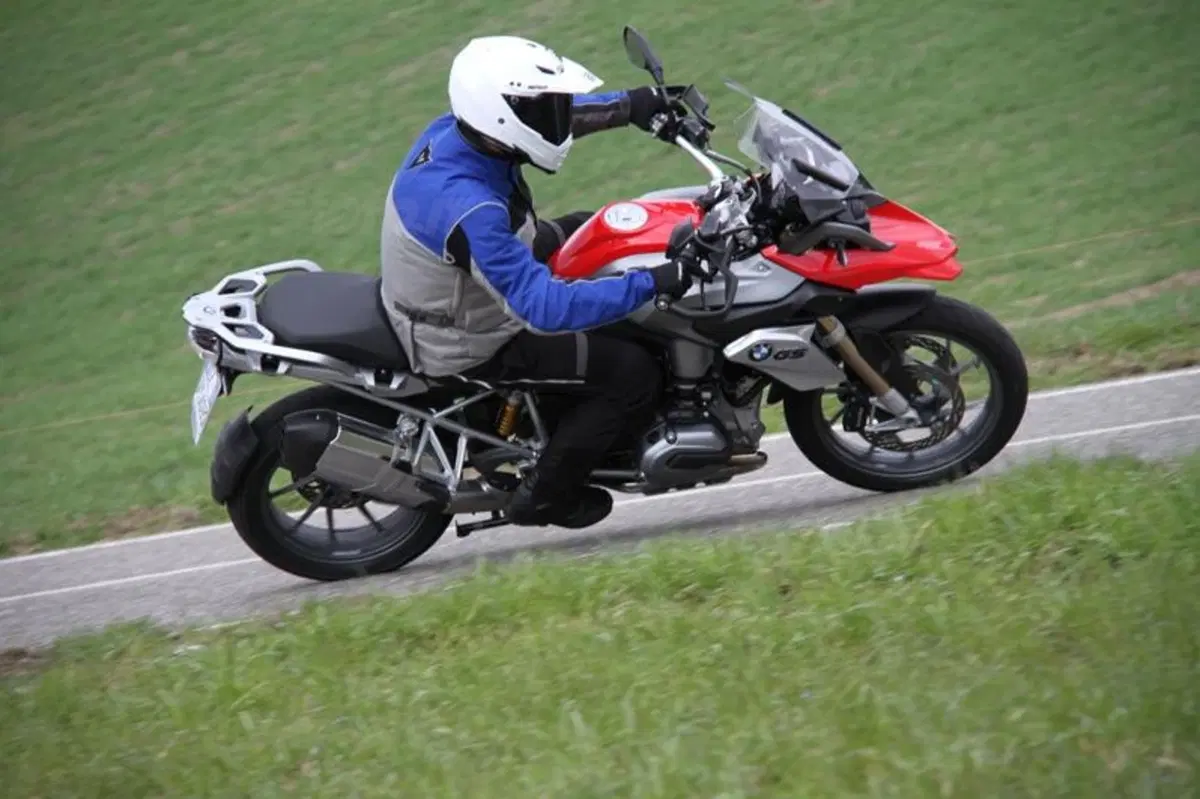 BMW R1200GS  (8)