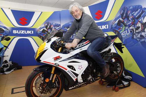 Suzuki GSX-R Legend Edition, due esemplari per Lucchinelli e Uncini (8)