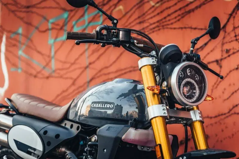 Fantic Motor Caballero 125 Scrambler Deluxe (2021 - 23) (3)