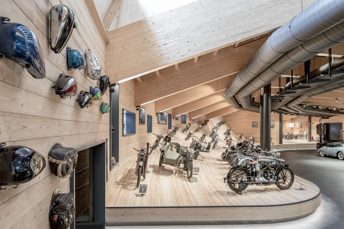 Riaprirà questo inverno il Top Mountain Motorcycle Museum distrutto da un incendio (8)