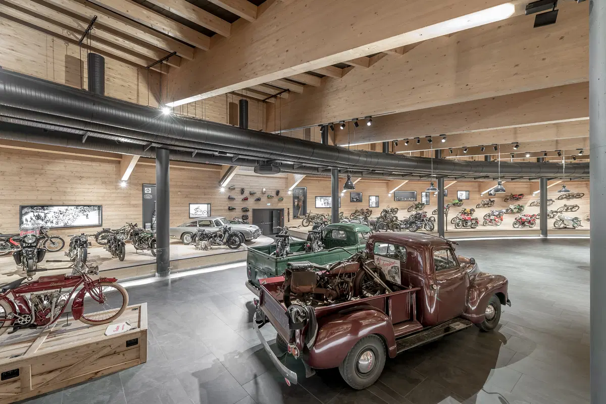 Riaprirà questo inverno il Top Mountain Motorcycle Museum distrutto da un incendio (10)