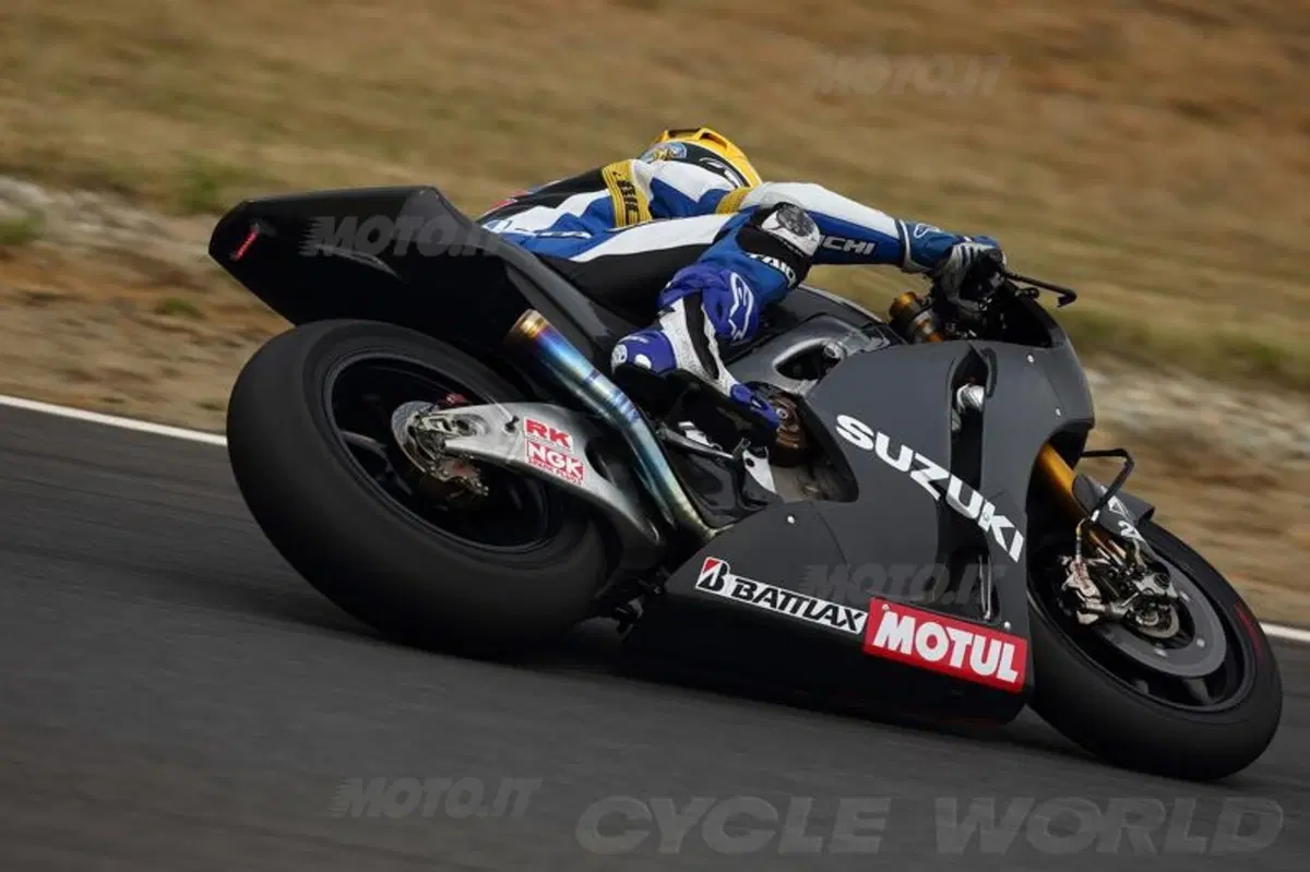 Suzuki MotoGP 2014, eccola qui! (3)