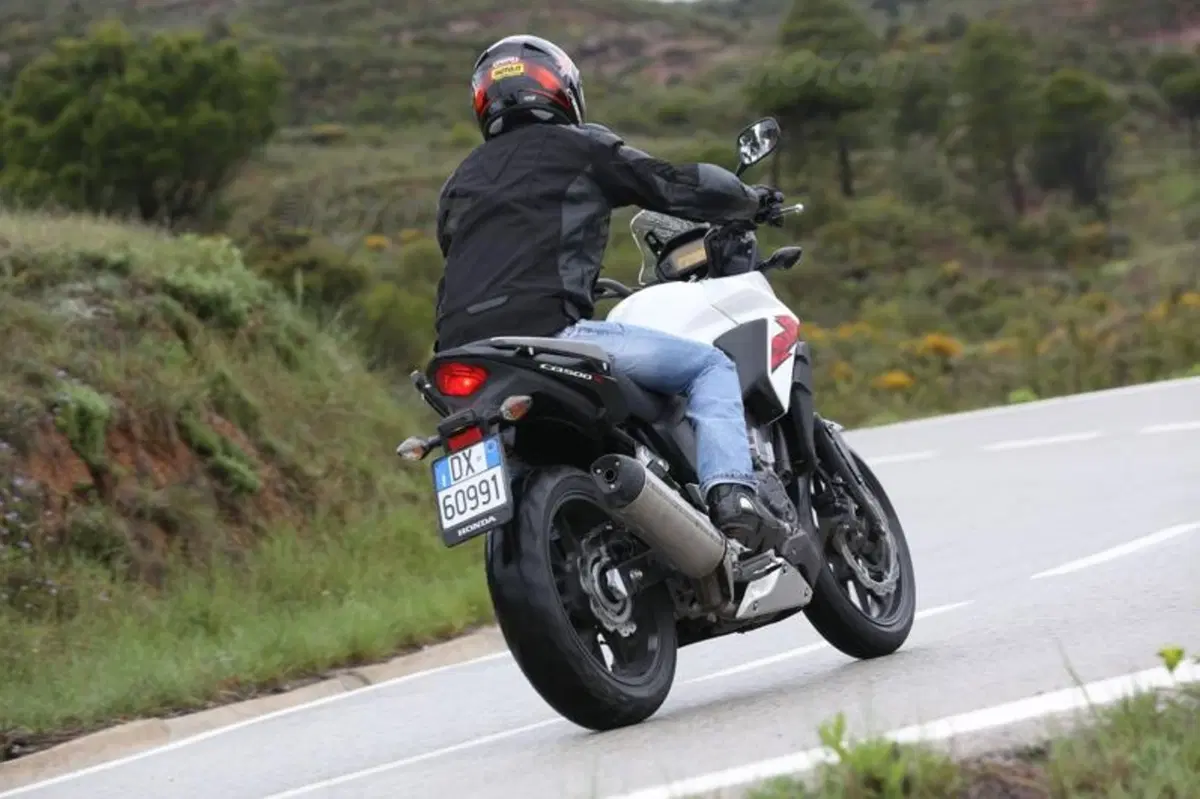 Honda CB500X (2)