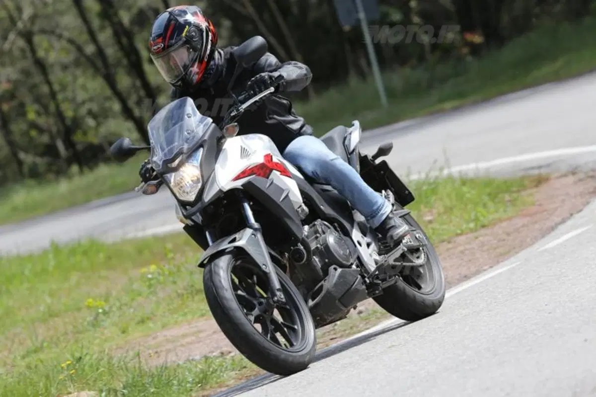 Honda CB500X (4)