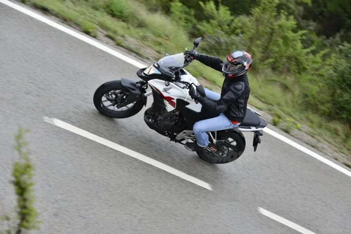 Honda CB500X (9)