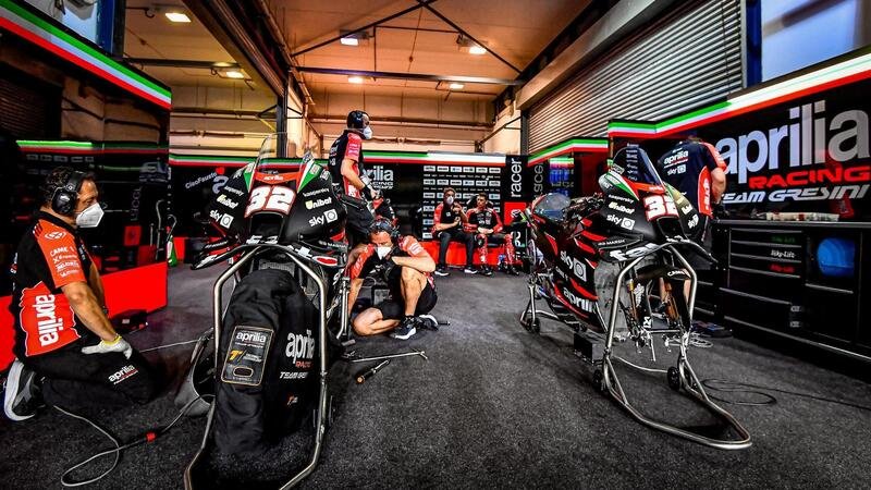 MotoGP 2021: Andrea Dovizioso sull&rsquo;Aprilia a Jerez