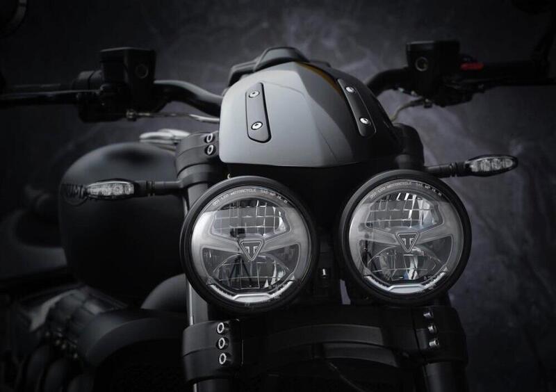 Triumph: nuovo listino 2021