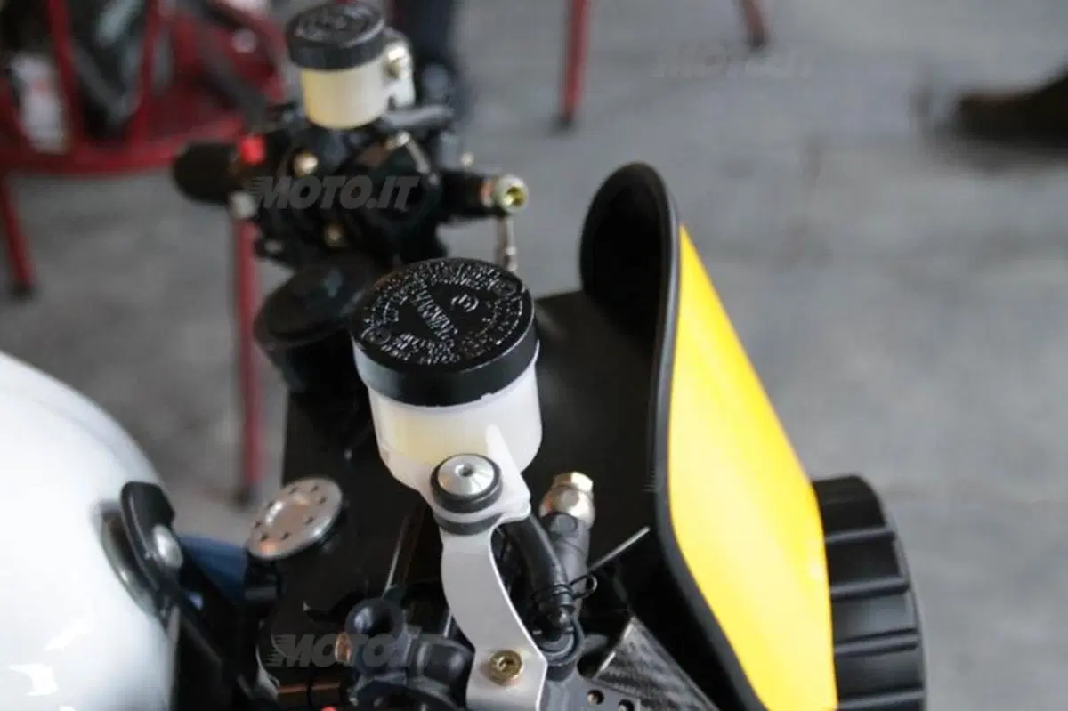 Motoys Italo: nuova giovinezza per Ducati SuperSport  (11)
