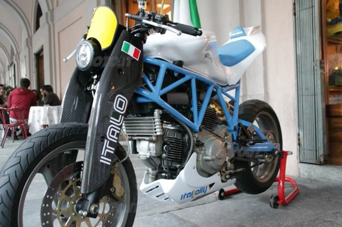 Motoys Italo: nuova giovinezza per Ducati SuperSport  (12)