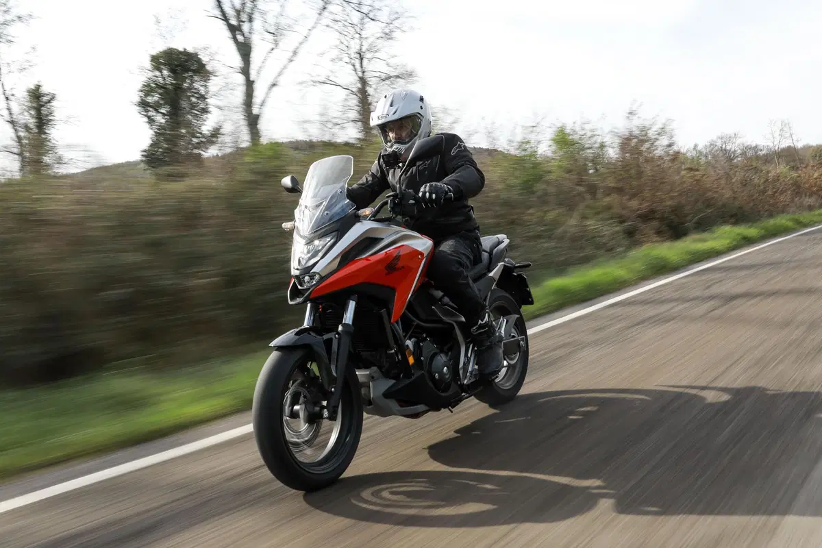 NC750X 2021: la best seller si rinnova (7)