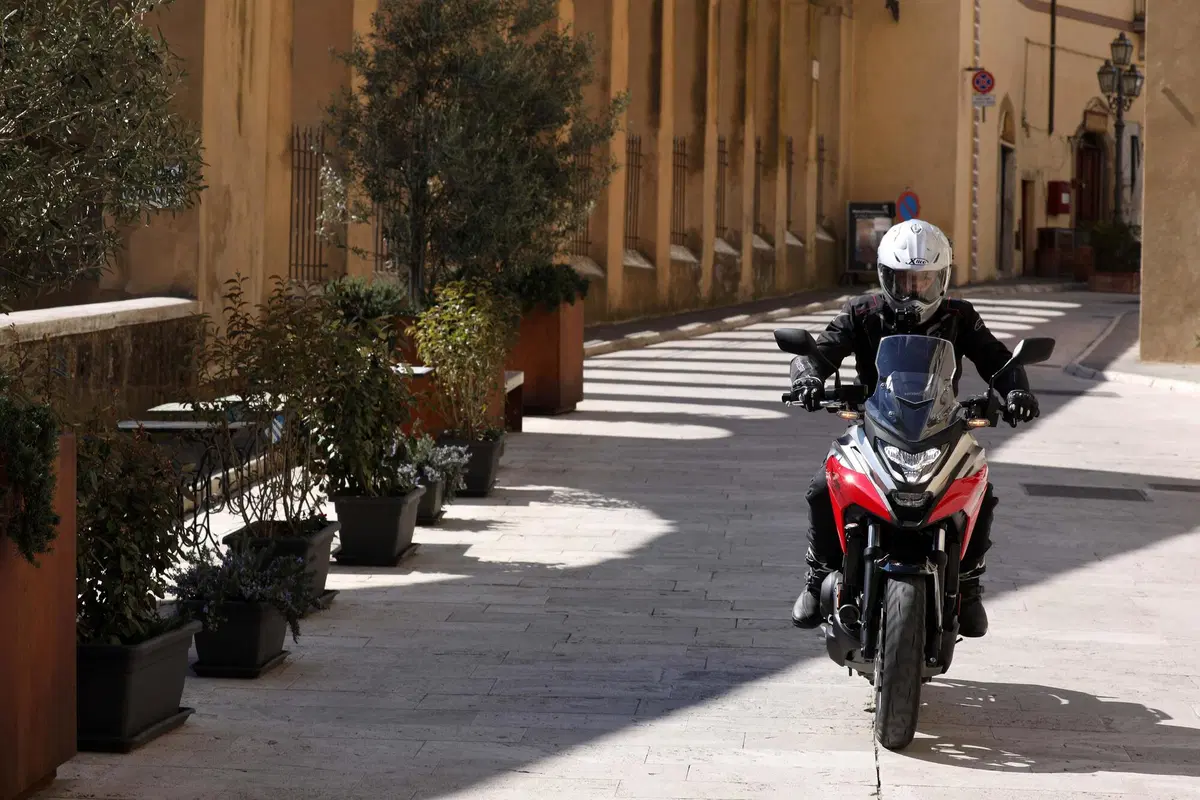 NC750X 2021: la best seller si rinnova (10)