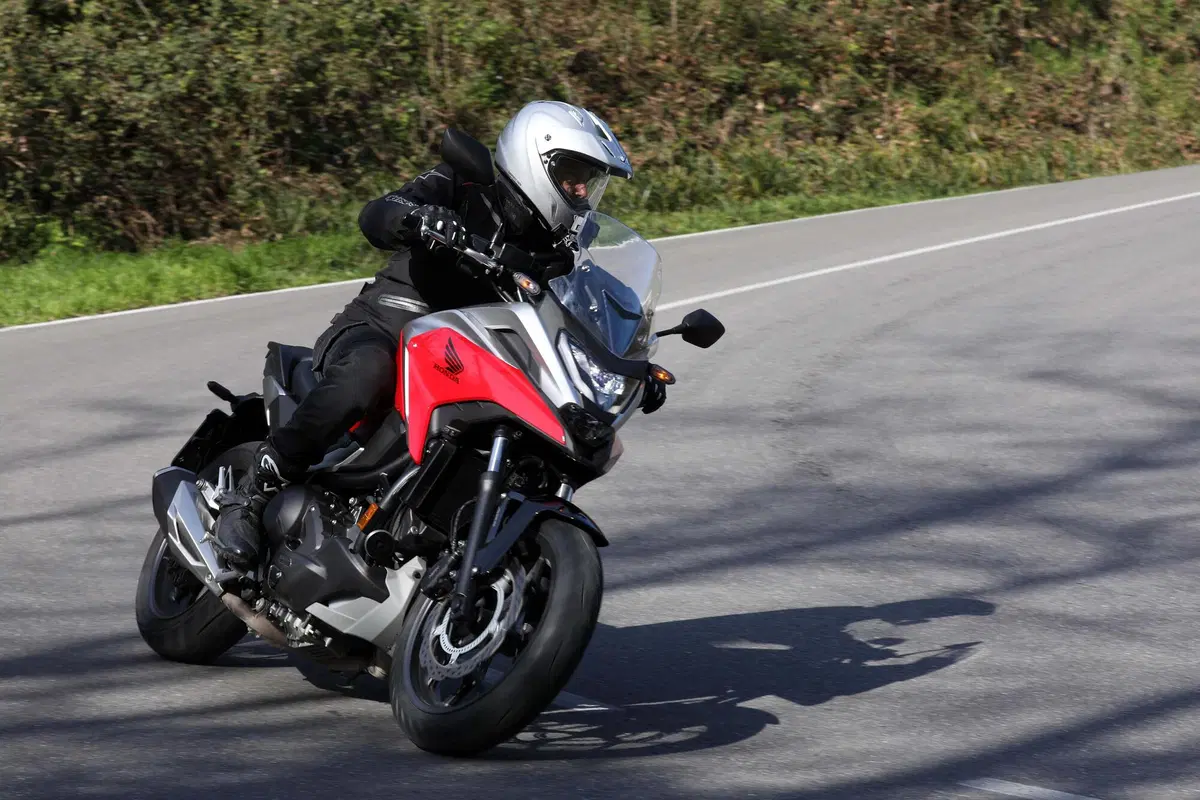 NC750X 2021: la best seller si rinnova (11)